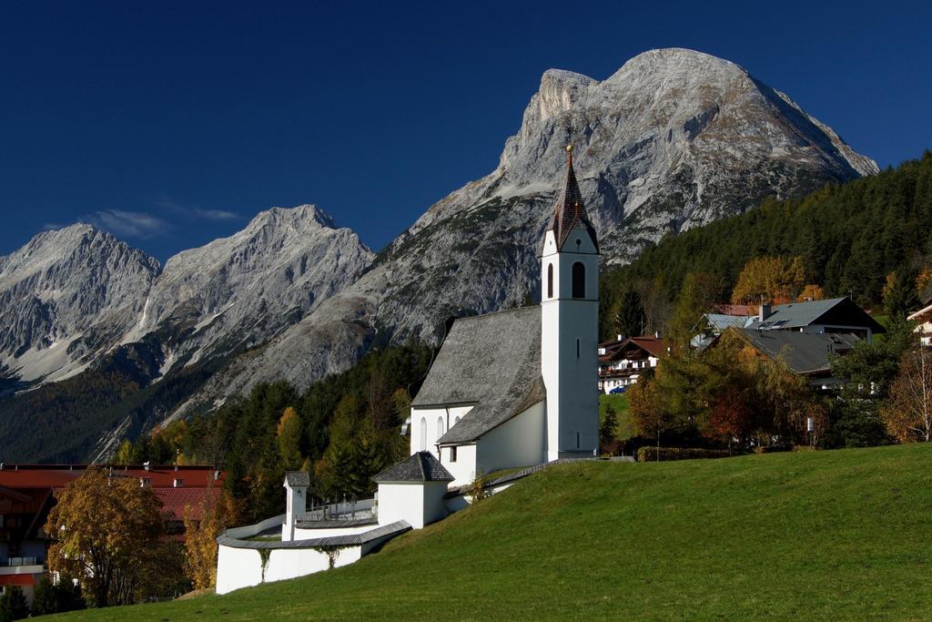 Haus Lukas Bed & Breakfast Seefeld in Tirol Bagian luar foto